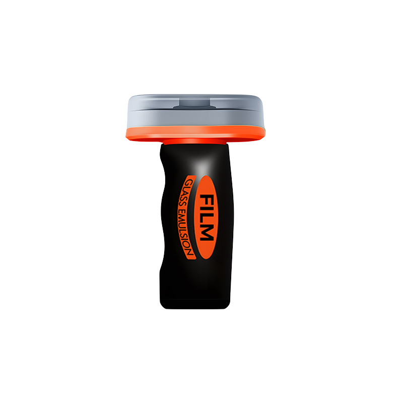 Nettoyant éliminateur de film gras pour vitres latérales de voiture