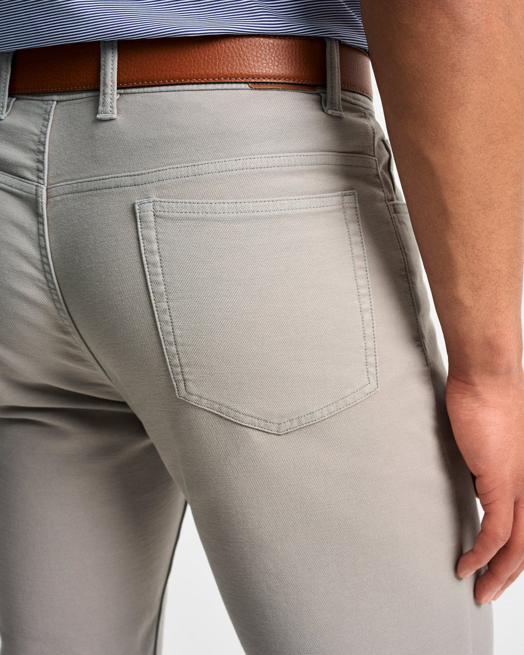 Pantalon gris à cinq poches