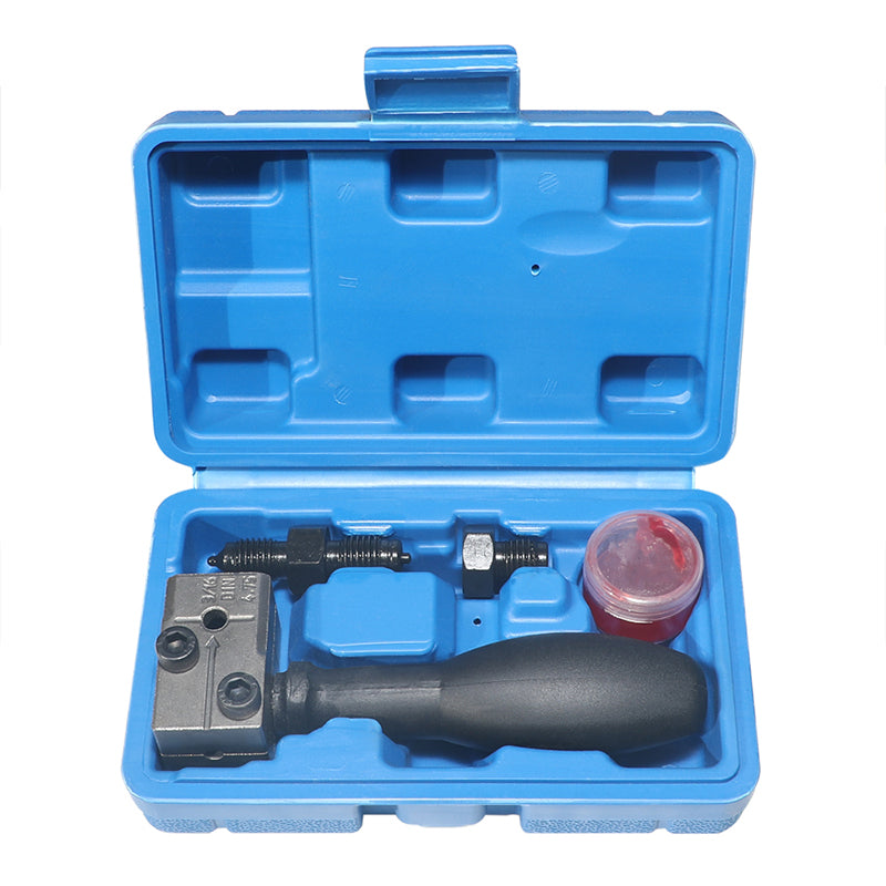 Kit d'outils universels pour évasement de conduites de frein de véhicules