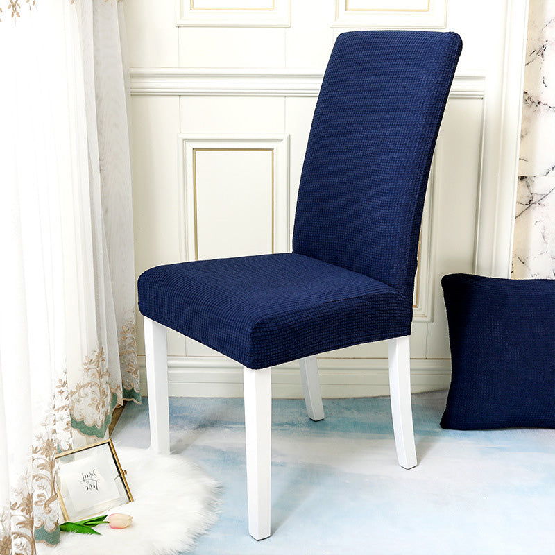 Rafraîchissez n'importe quelle chaise instantanément ! Housse monopièce extensible antidérapante