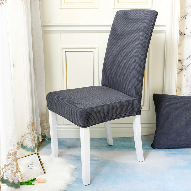 Rafraîchissez n'importe quelle chaise instantanément ! Housse monopièce extensible antidérapante