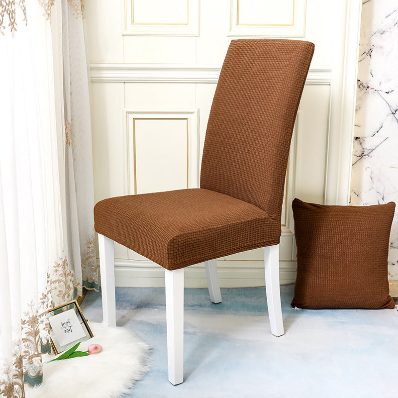 Rafraîchissez n'importe quelle chaise instantanément ! Housse monopièce extensible antidérapante
