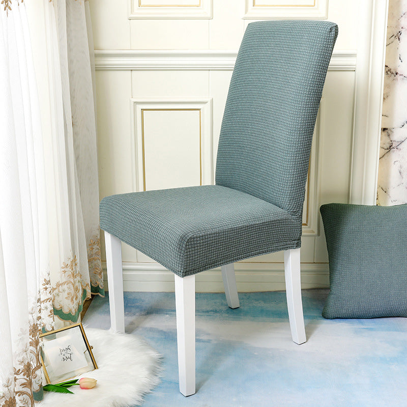 Rafraîchissez n'importe quelle chaise instantanément ! Housse monopièce extensible antidérapante