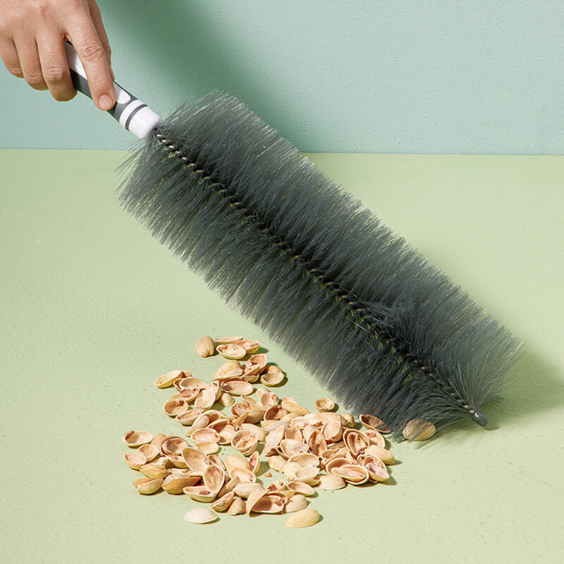 Outil de dépoussiérage à brosse en éventail