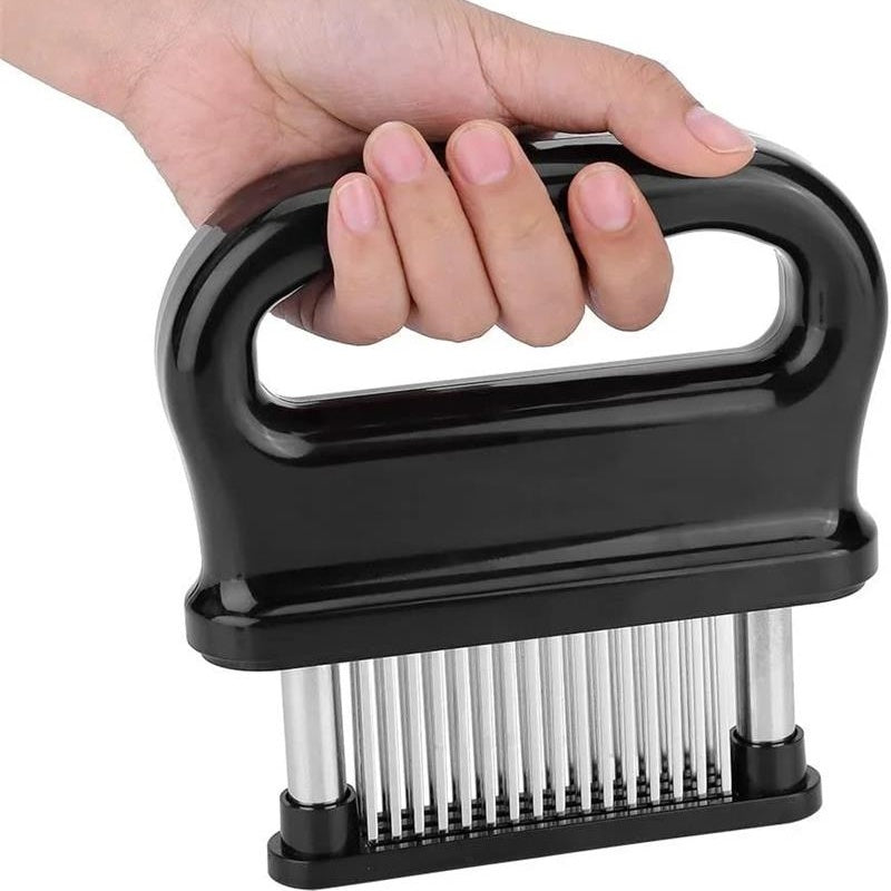 Attendrisseur de viande avec 48 lames en acier inoxydable – Attendrissez en quelques secondes, lavable au lave-vaisselle et couvercle de rangement sécurisé inclus !