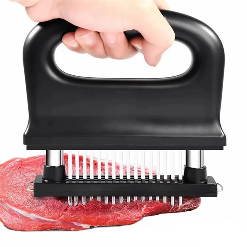 Attendrisseur de viande avec 48 lames en acier inoxydable – Attendrissez en quelques secondes, lavable au lave-vaisselle et couvercle de rangement sécurisé inclus !