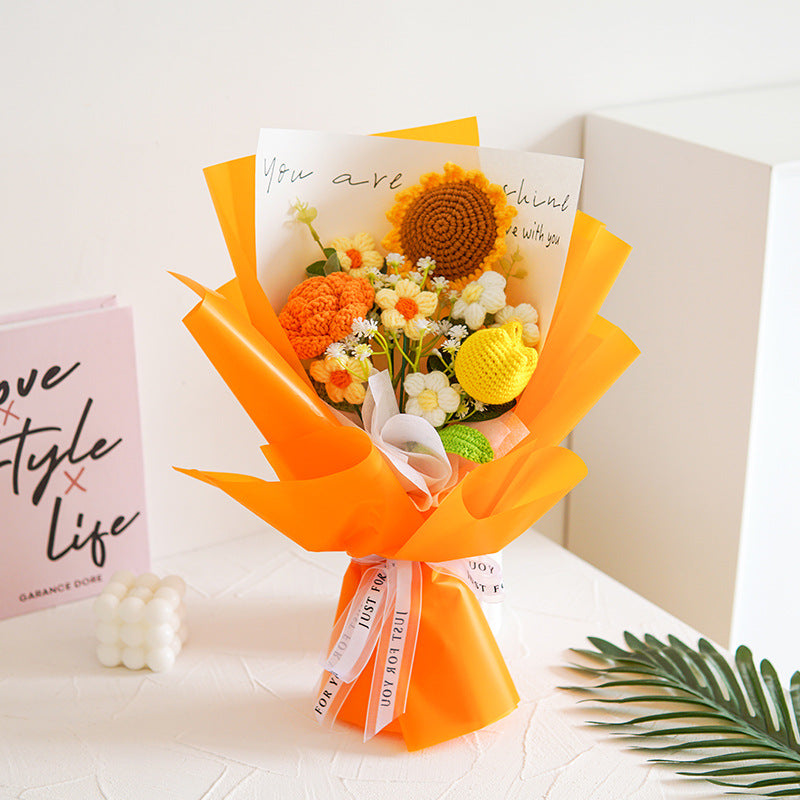 Bouquet de fleurs délicates faites main au crochet pour la Fête des Mères