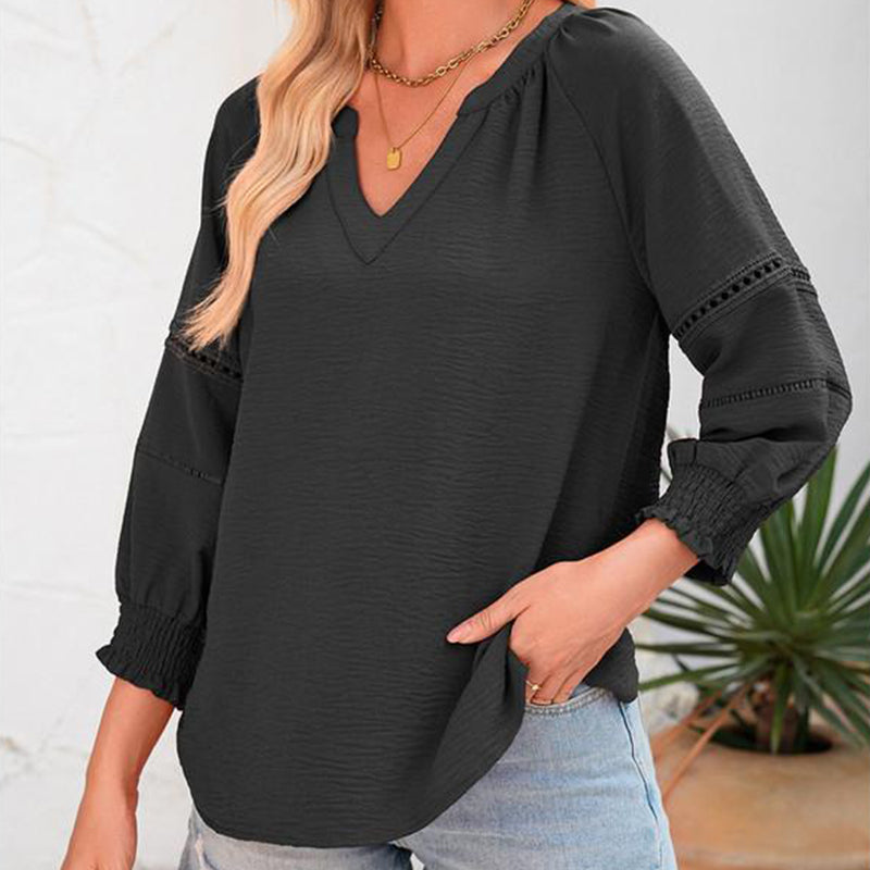 Haut décontracté pour femme à col en V et manches lanternes – Détail ajouré, poignets smockés et texture respirante
