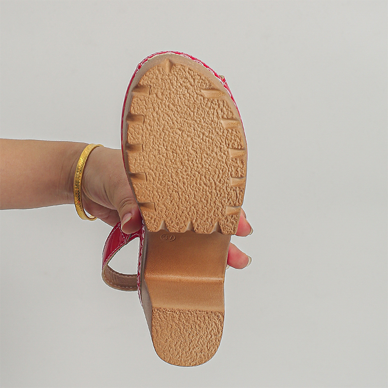 Élégantes sandales peep-toe à talons bouclés – Stylées, confortables et parfaites pour toute occasion