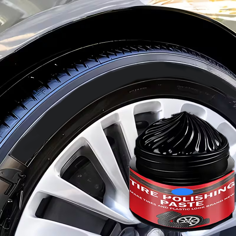Pâte de rénovation pour pneus et garnitures en plastique de voiture – Restaure la brillance, prévient les fissures et application facile