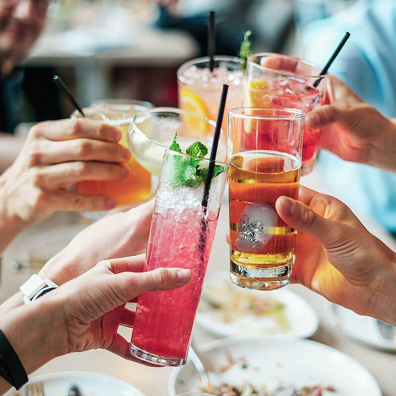 Bac à glaçons en silicone tête de mort 2026 - Crâne géant à fonte lente pour whisky, cocktails et plus encore.