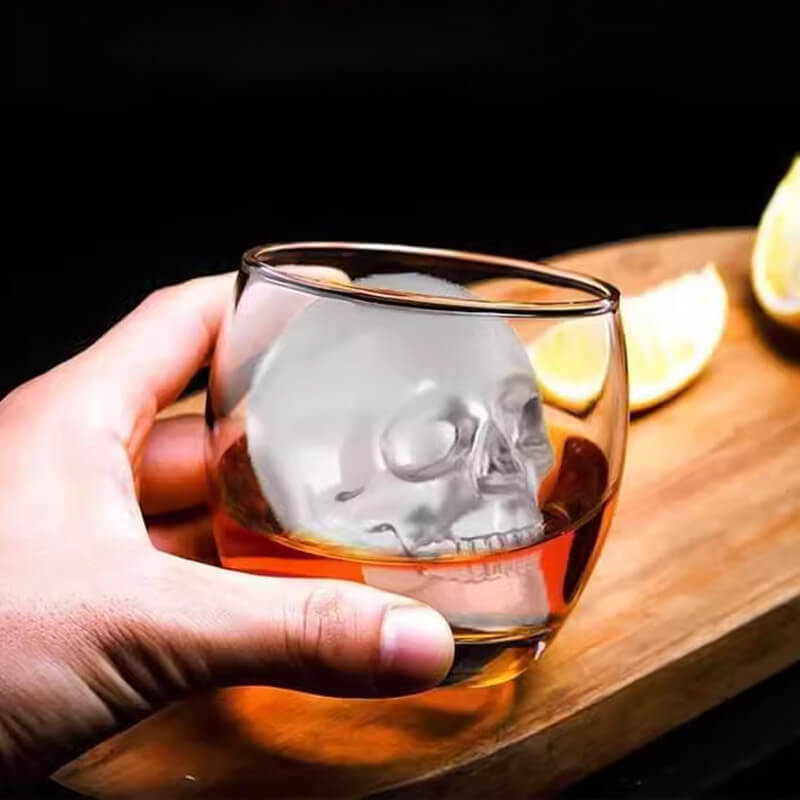 Bac à glaçons en silicone tête de mort 2026 - Crâne géant à fonte lente pour whisky, cocktails et plus encore.