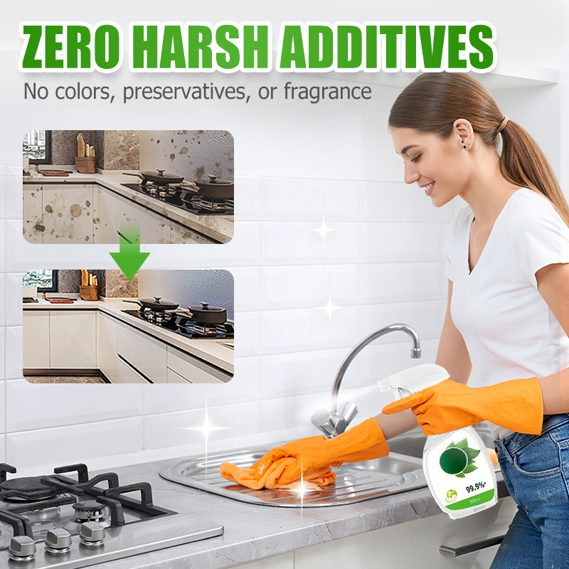 Spray nettoyant et désinfectant pour la maison