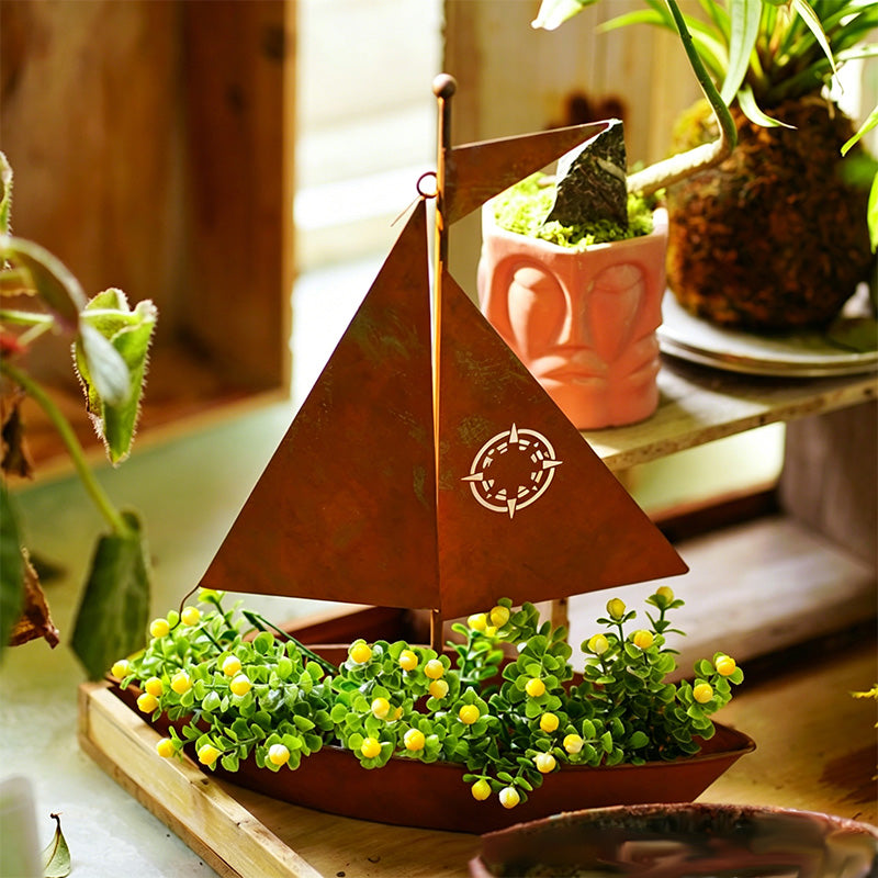 MAINTENANT ! Jardinière métallique bateau à voile rustique – Fabriquée à la main, résistante aux intempéries et parfaite pour les plantes grasses, les herbes ou les fleurs – charmante décoration de jardin ou d'étagère