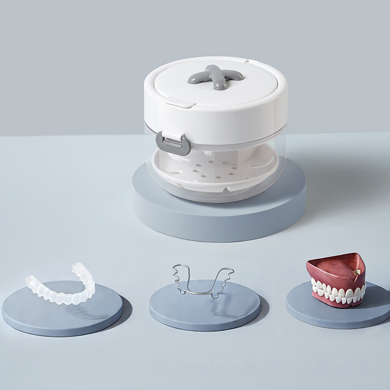 Étui de rangement tout-en-un pour appareils orthodontiques 2026