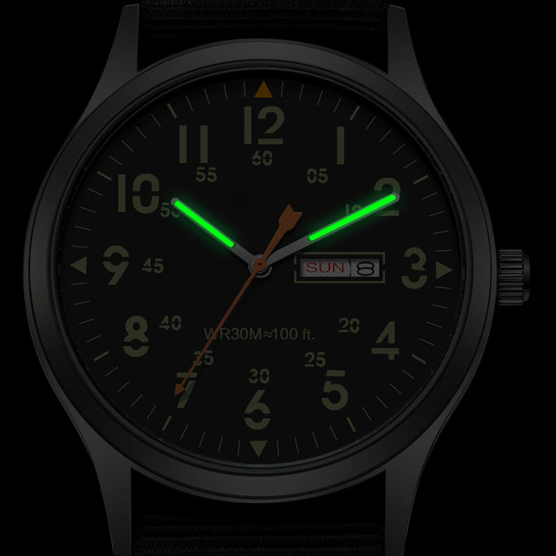 Montre à quartz pour homme avec affichage lumineux – brille dans le noir, rayonne toute la journée ! Un style classique pour toutes les occasions.