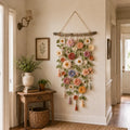 Décoration murale de fleurs au crochet