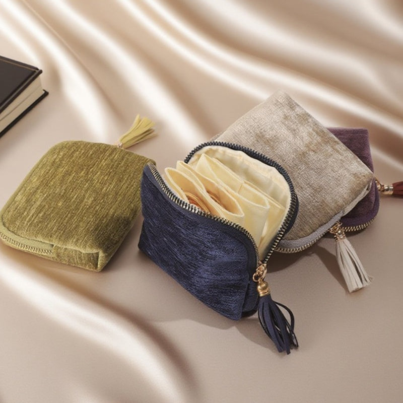 Mini Sac de Voyage à Bijoux avec Fermeture Éclair – Compact, Portable & Idéal pour Bagues, Boucles d'Oreilles & Colliers